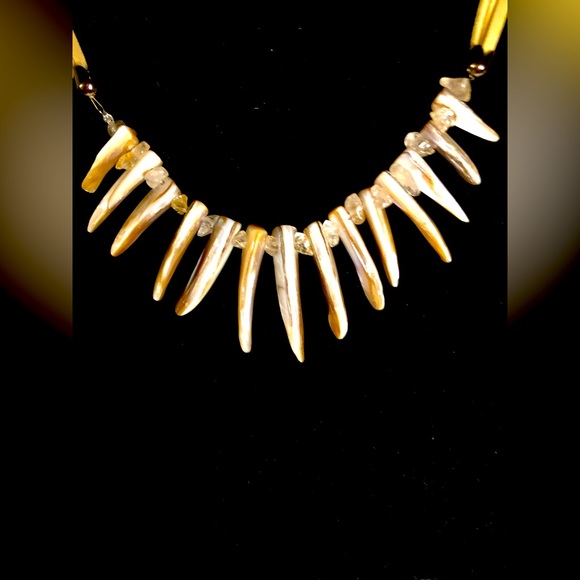 Elegant Gold and White Necklace - Picture 3 of 5